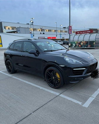 Porsche Cayenne cena 145000 przebieg: 177500, rok produkcji 2013 z Dobrzany małe 352